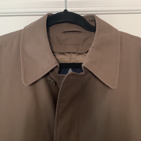 VGUC London Fog topcoat - Picture 2 of 13